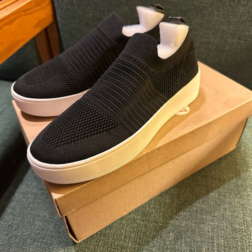 Women’s Steve Madden Slip On Sneakers (New!)